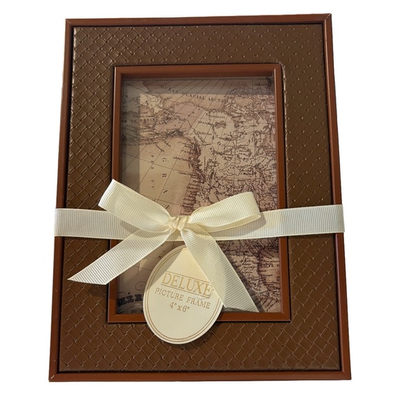 unbranded Other - NWT woven look faux leather photo frame -brown -4x6